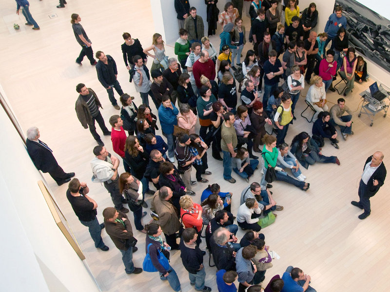 Exclusive guided tour with Luca Göbölyös in the Robert Mapplethorpe ...